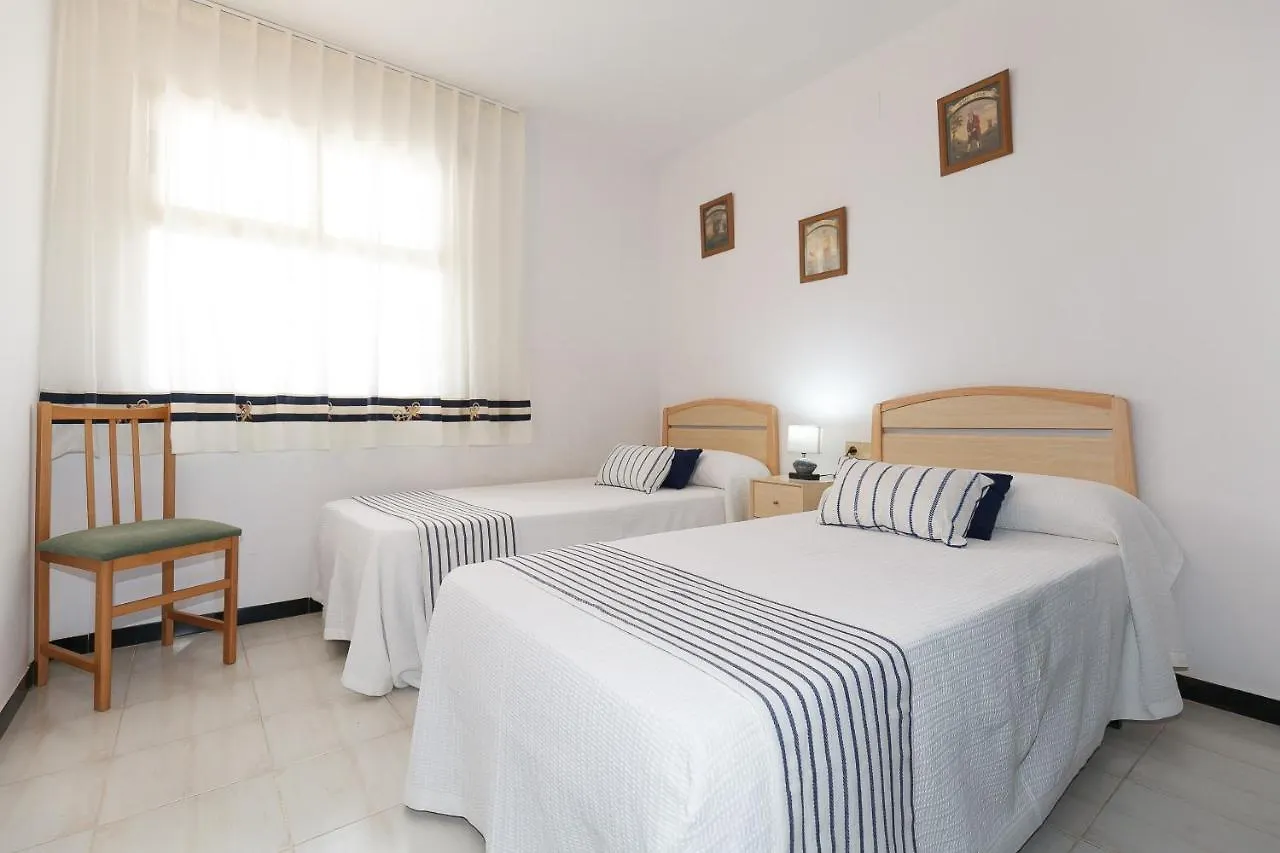 Uhc Los Flamencos Family Apartments Miami Playa İspanya